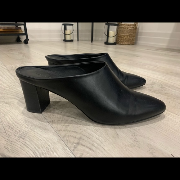 Oak + Fort Black Heels - Picture 1 of 5